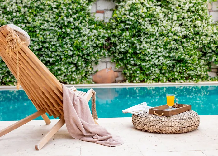 Отель Alachi 2*