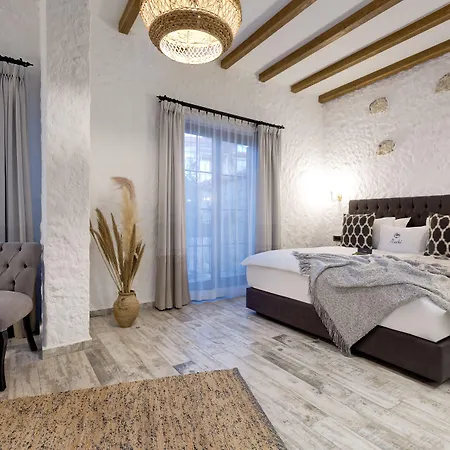 Otel Alachi 2*